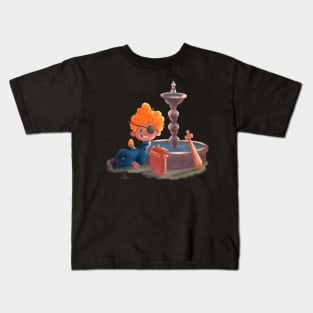 Boy playing treasure hunt Kids T-Shirt